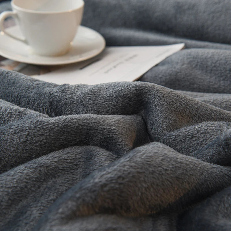 LUMORA™ Winter Fleece Blanket